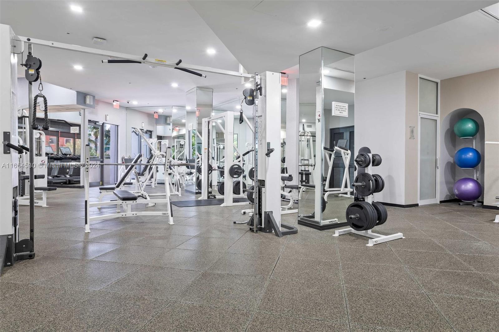 1581 Brickell Ave # 1804