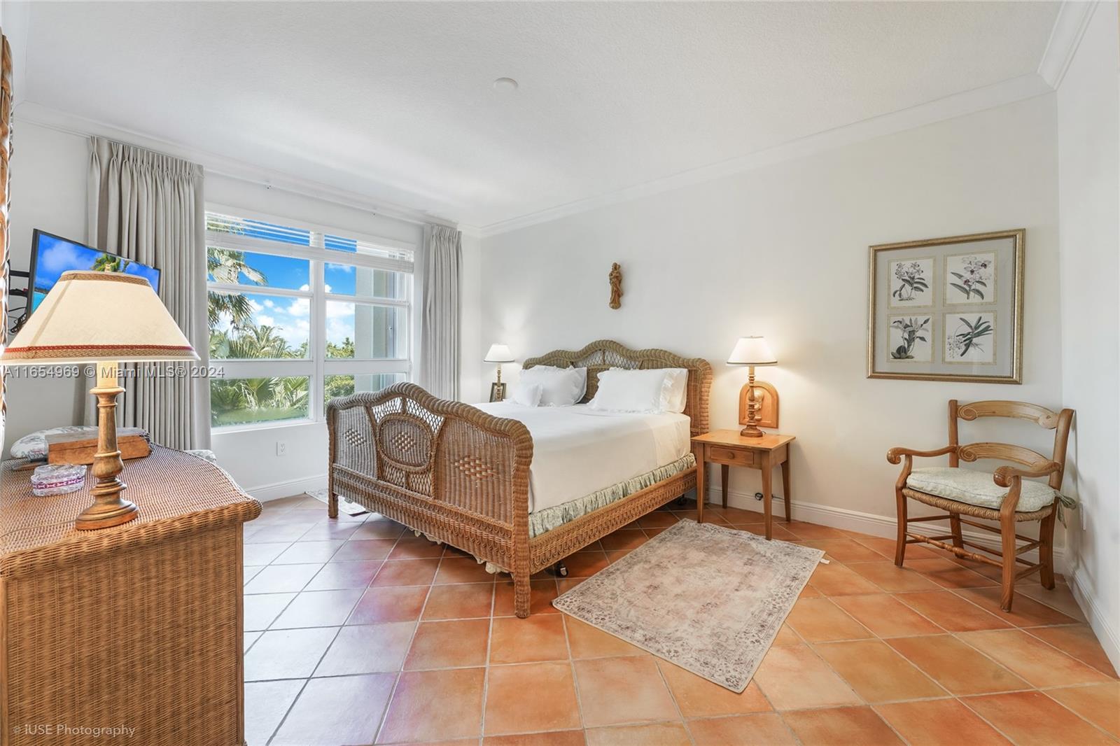 705 Crandon Blvd # 405