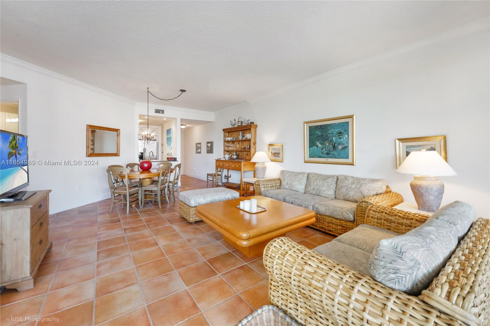 705 Crandon Blvd # 405