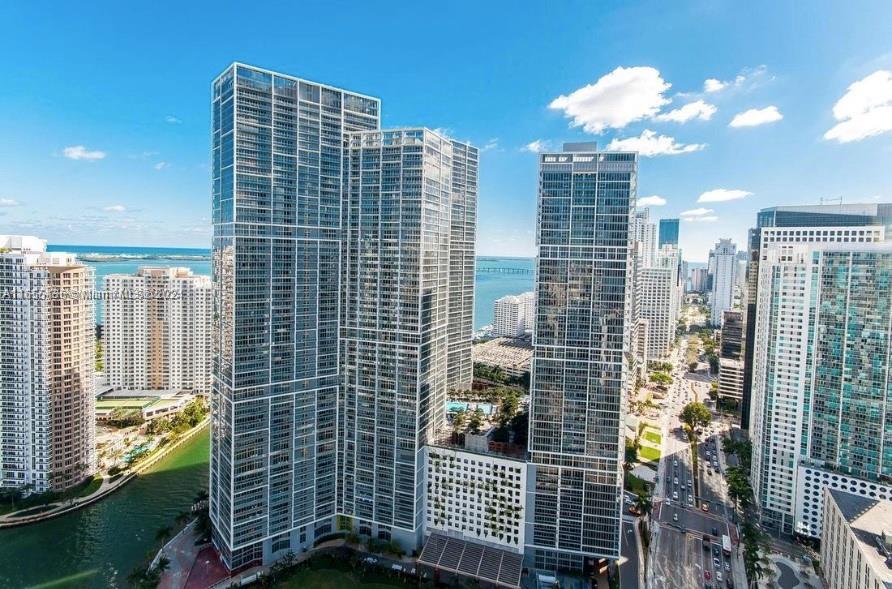 495 Brickell Ave # 2504