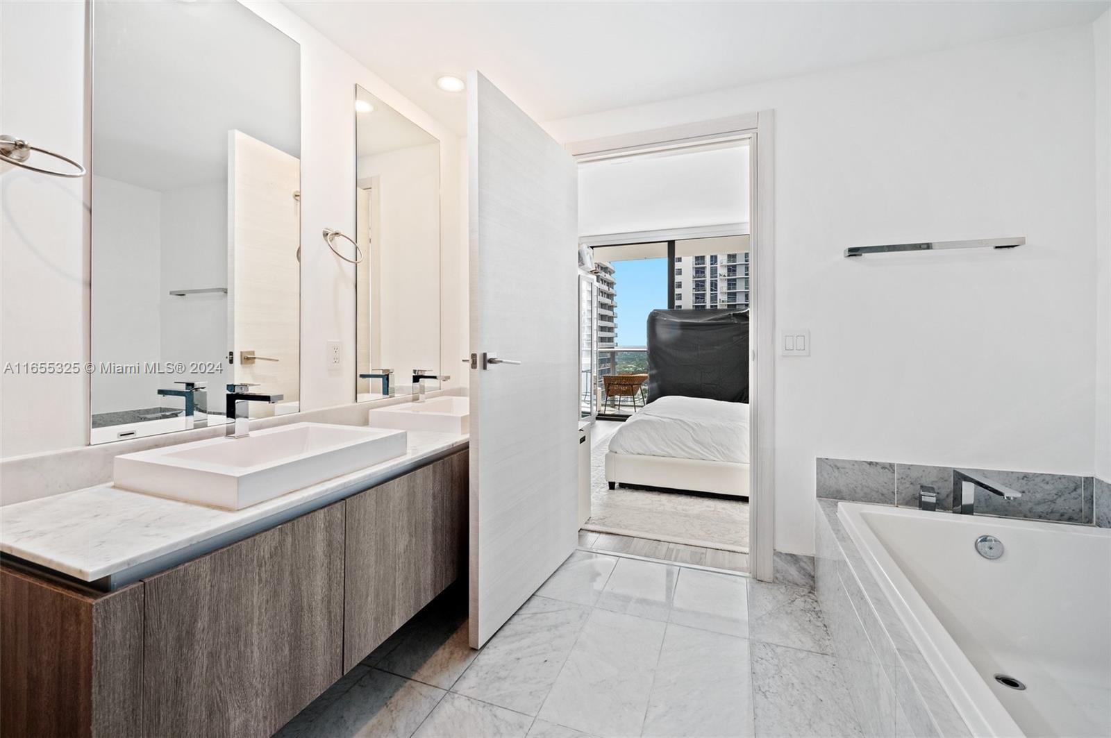 801 S Miami Ave Unit: 3910