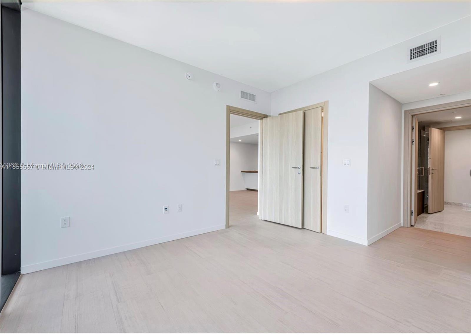 1000 Brickell Plz # 3608