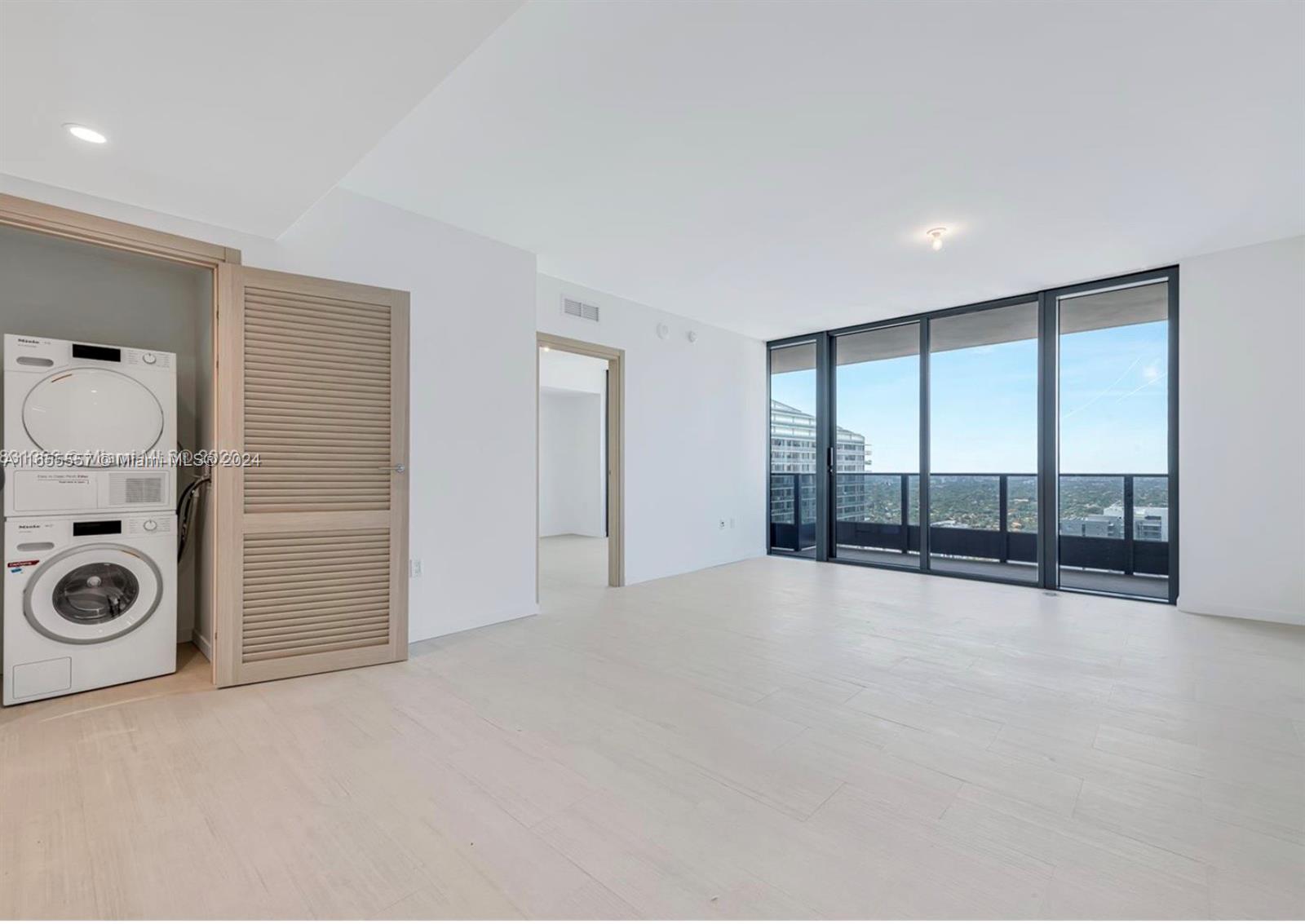 1000 Brickell Plz # 3608