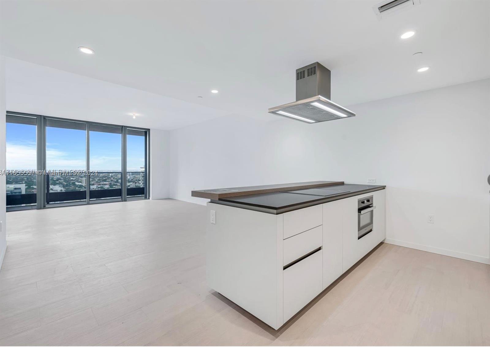 1000 Brickell Plz # 3608