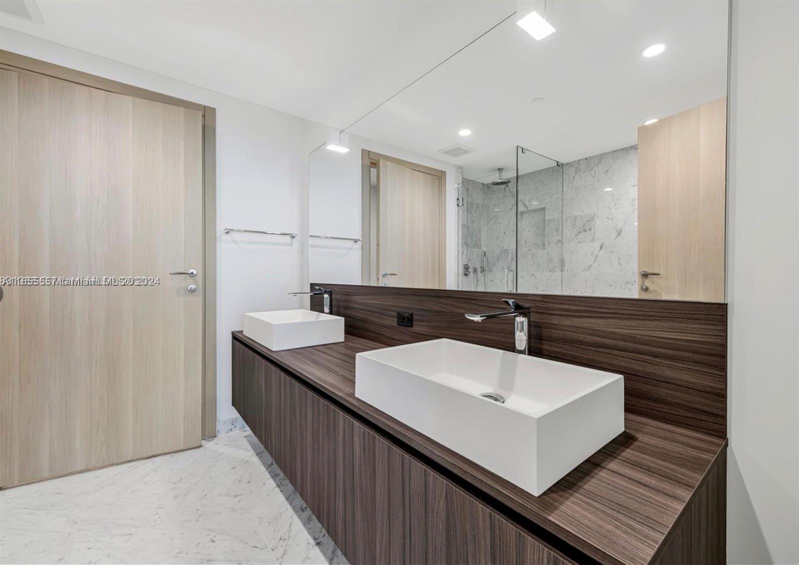 1000 Brickell Plz # 3608