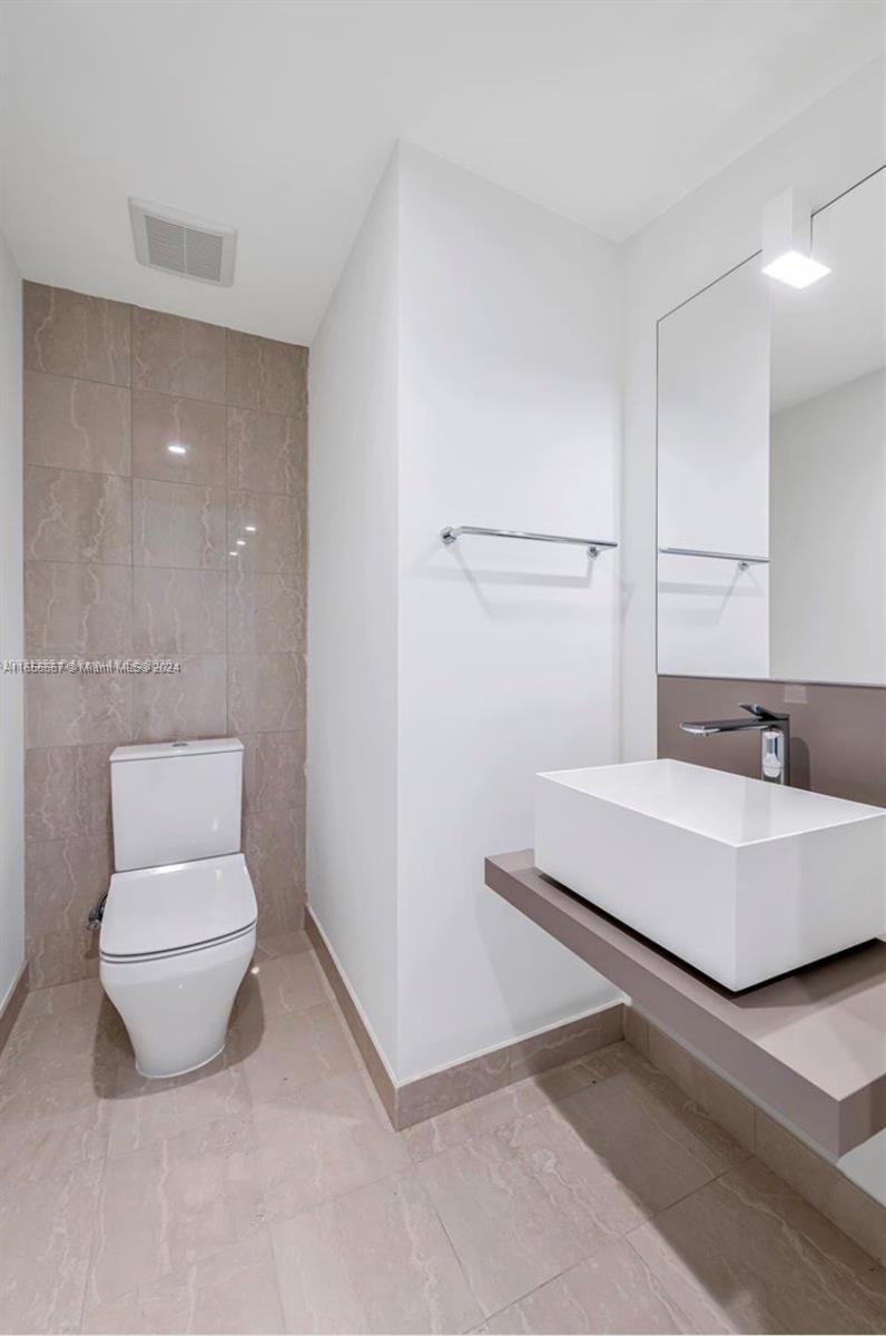 1000 Brickell Plz # 3608
