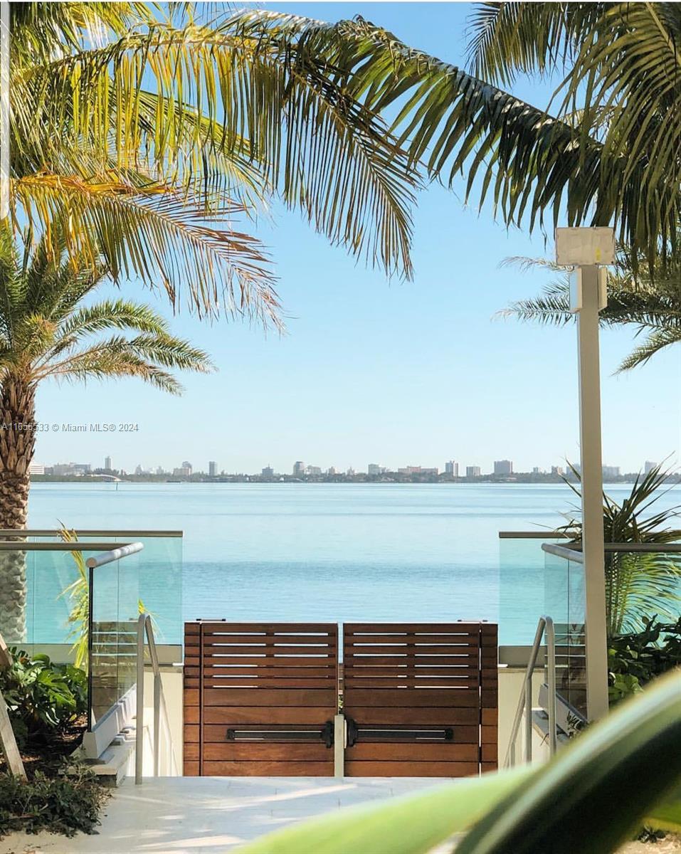 2900 NE 7th Ave # 2904