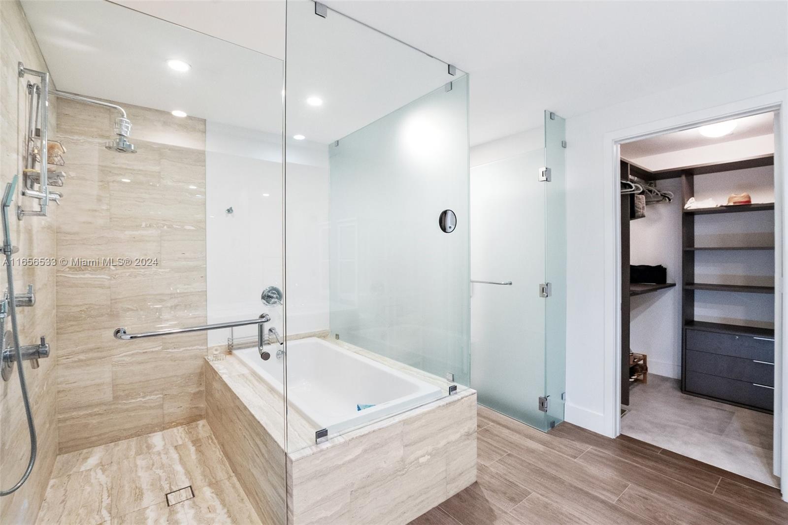 2900 NE 7th Ave # 2904