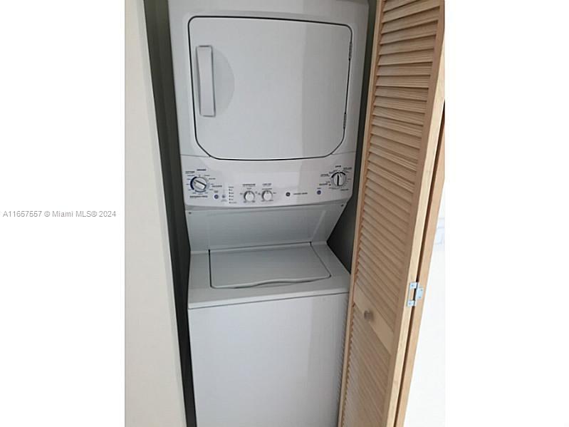 1100 S MIAMI AV Unit: 4103