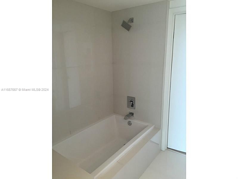1100 S MIAMI AV Unit: 4103