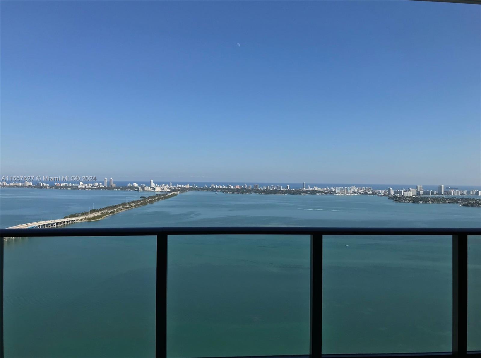 480 NE 31st St # 3705