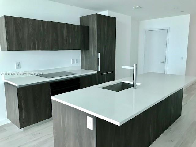 480 NE 31st St # 3705