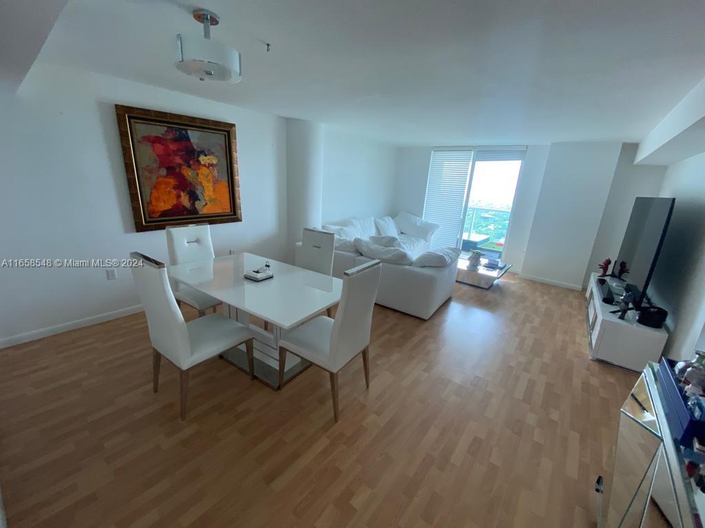 2101 Brickell Ave # 2901