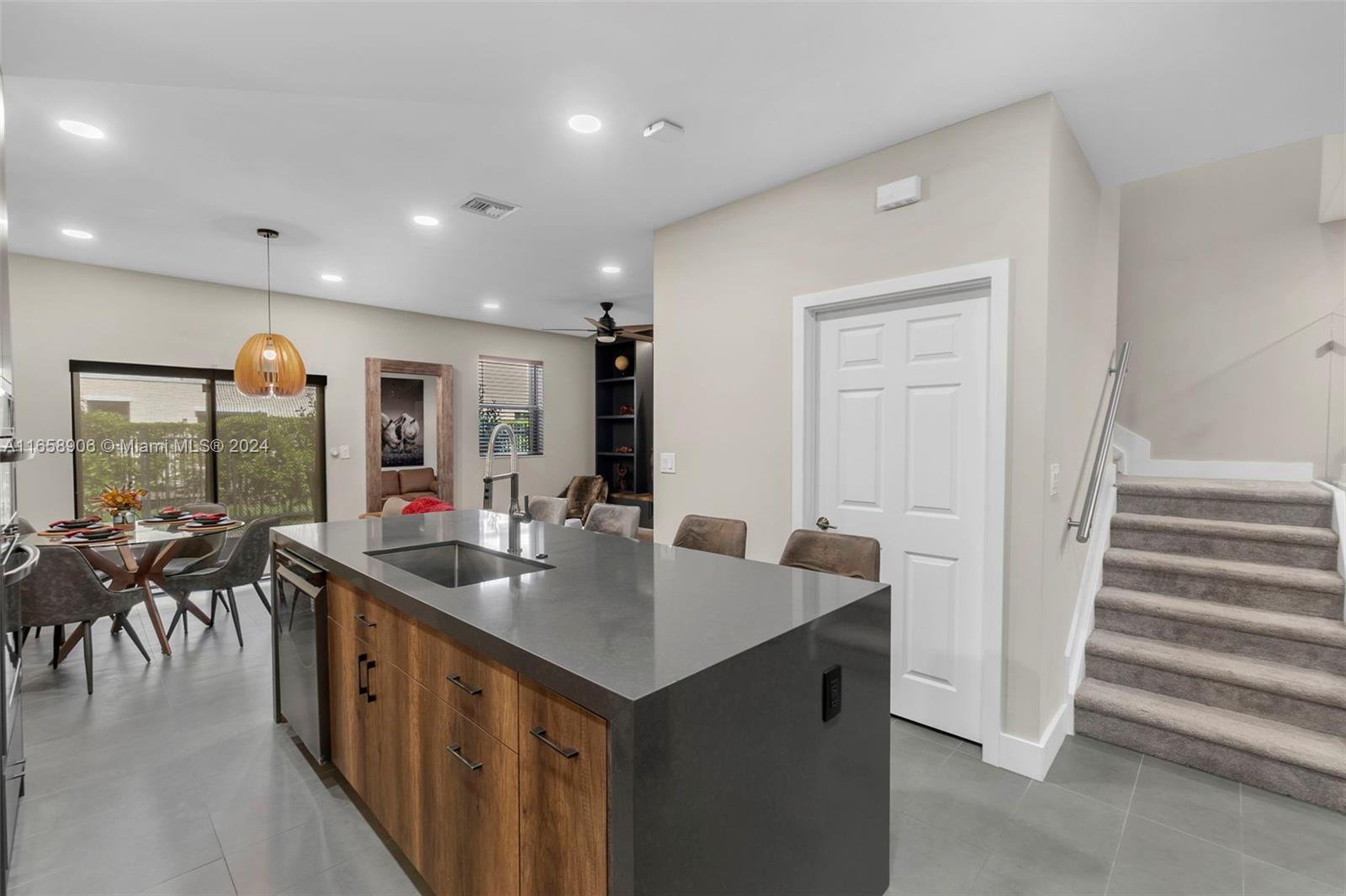 4650 Santa Cruz Way # 4650