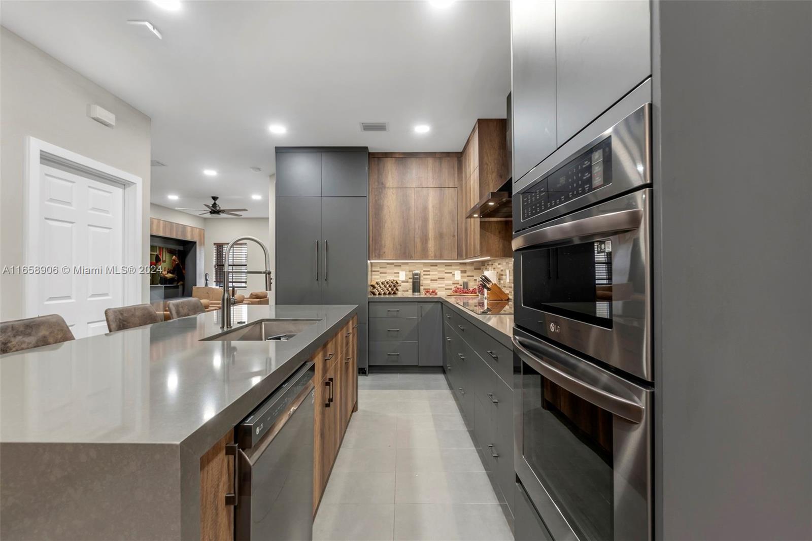 4650 Santa Cruz Way # 4650