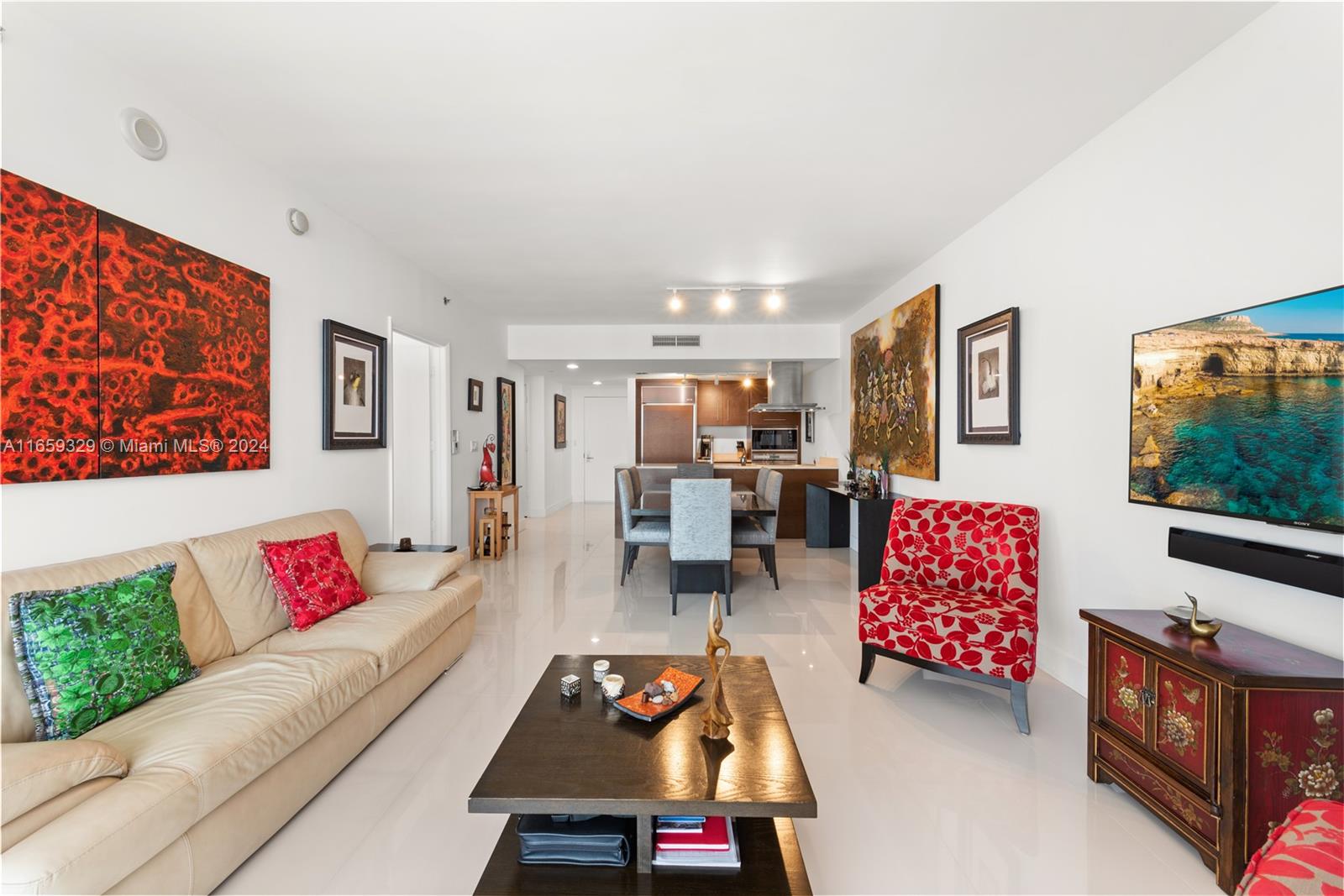 495 Brickell Ave # 5207