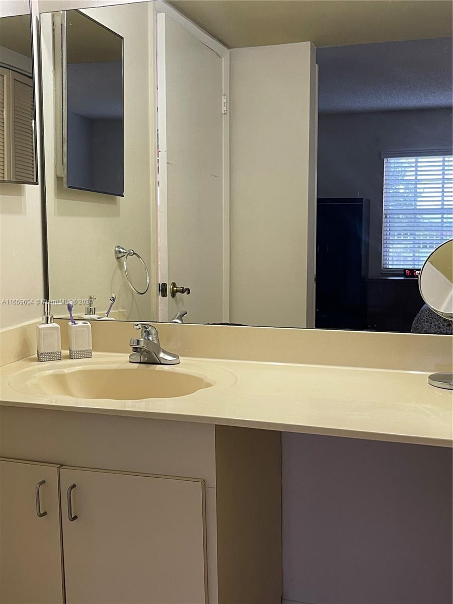 14340 SW 57 LN # 103 Unit: 3-103