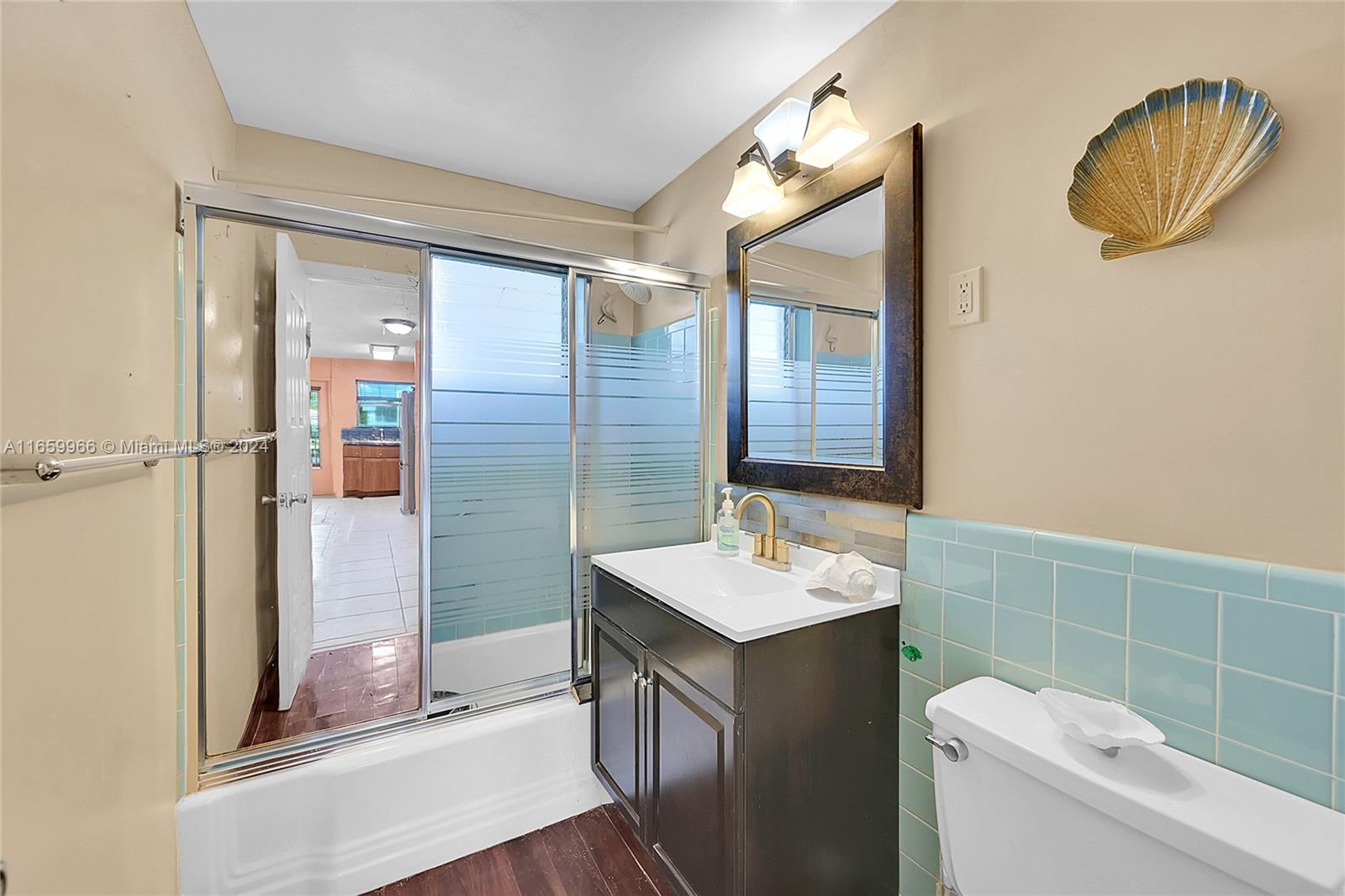 701 S Riverside Dr # 202