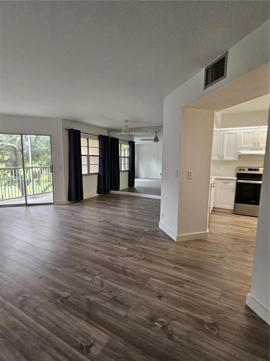 1200 SW 125th Ave # 302L