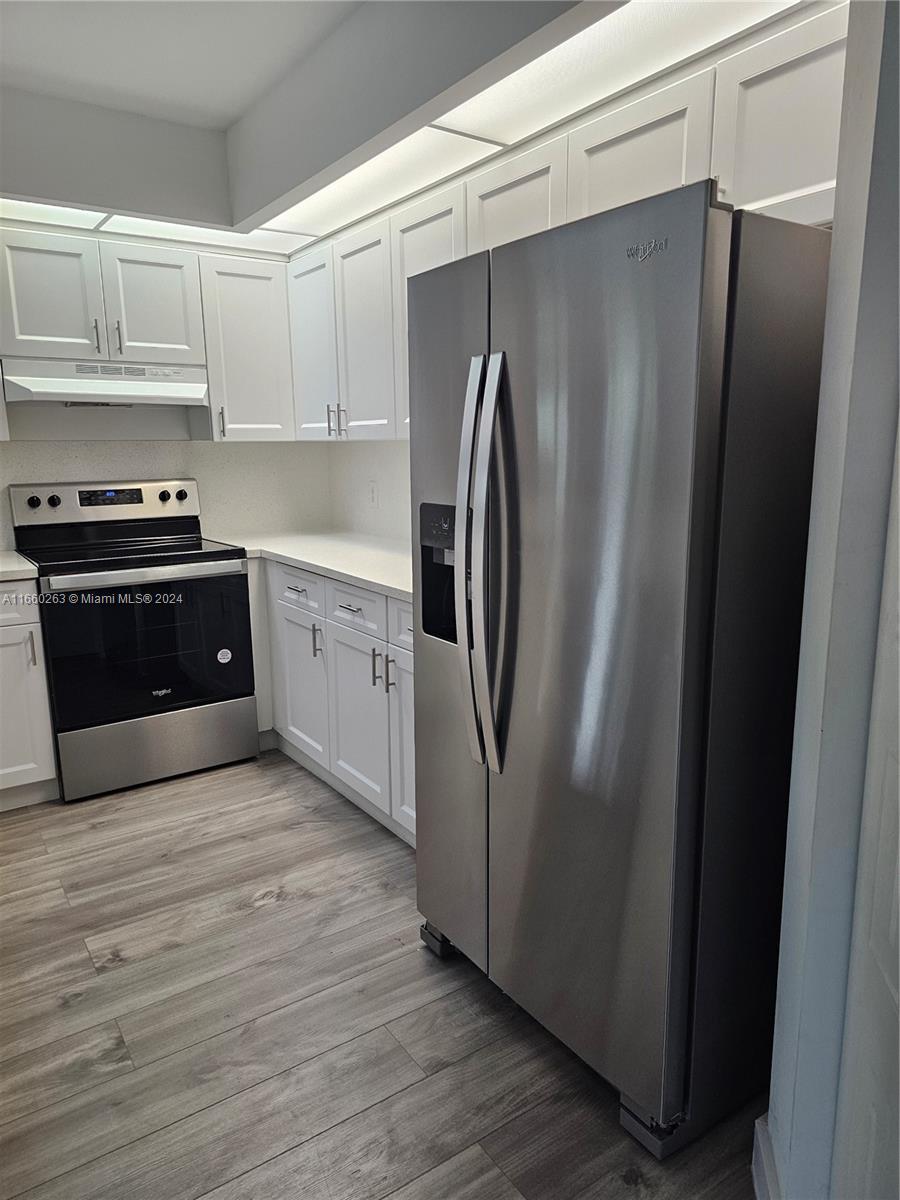 1200 SW 125th Ave # 302L
