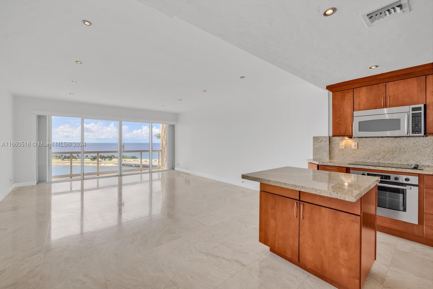 2451 Brickell Ave # 11T