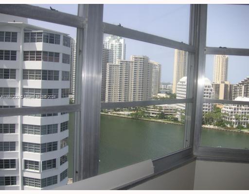 905 Brickell Bay Dr # 1831