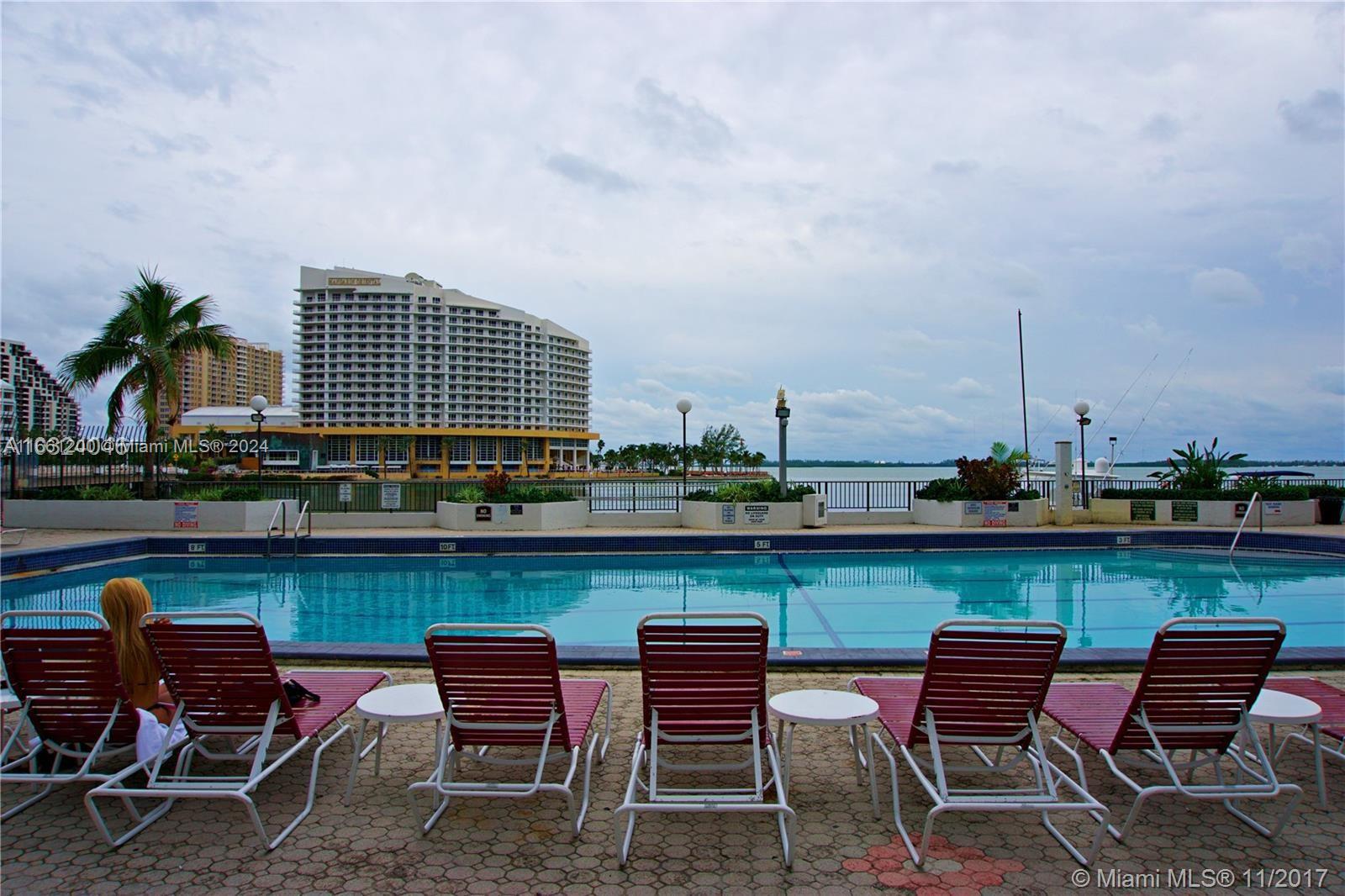 905 Brickell Bay Dr # 1831