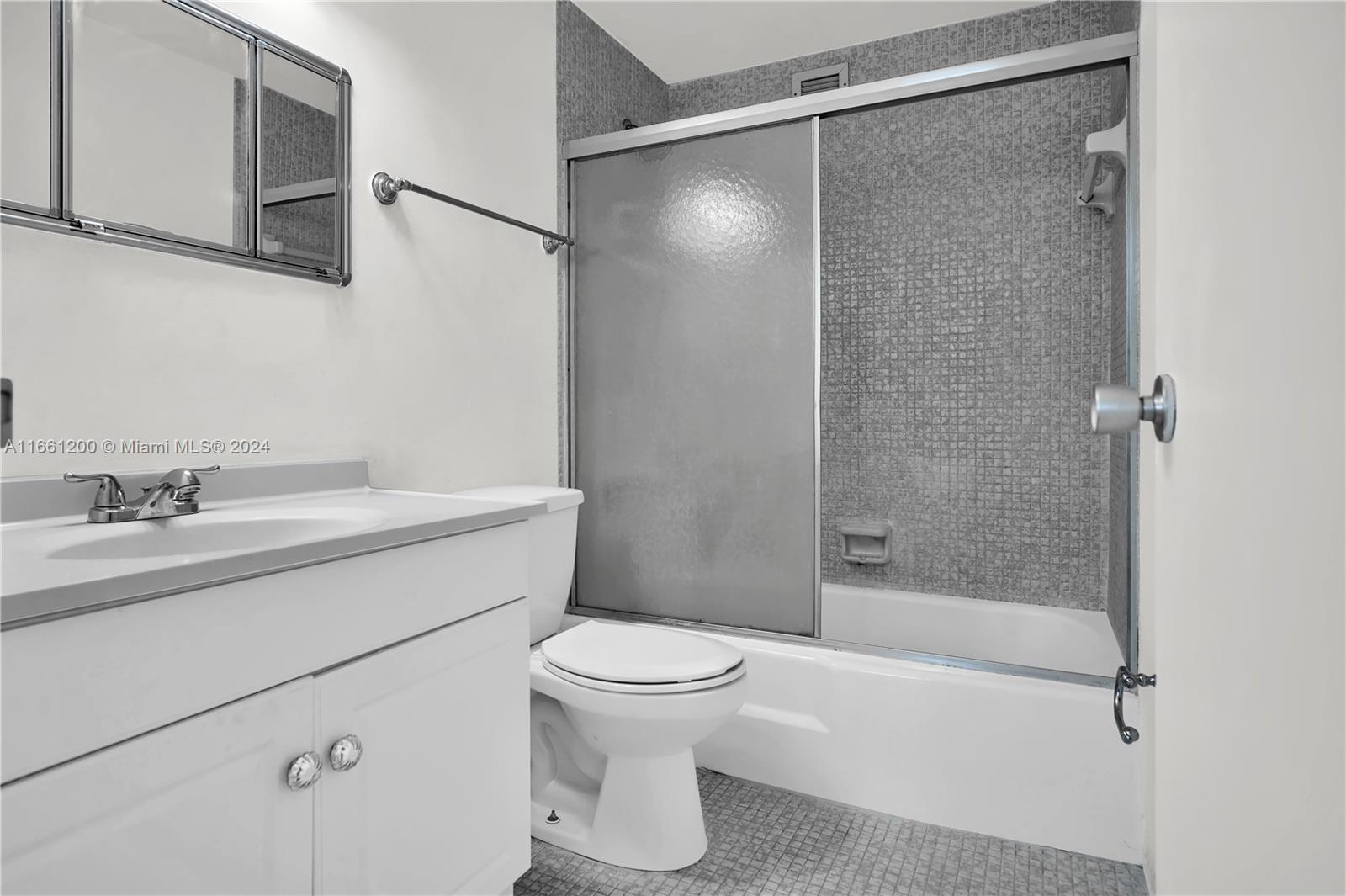 905 Brickell Bay Dr # 1831