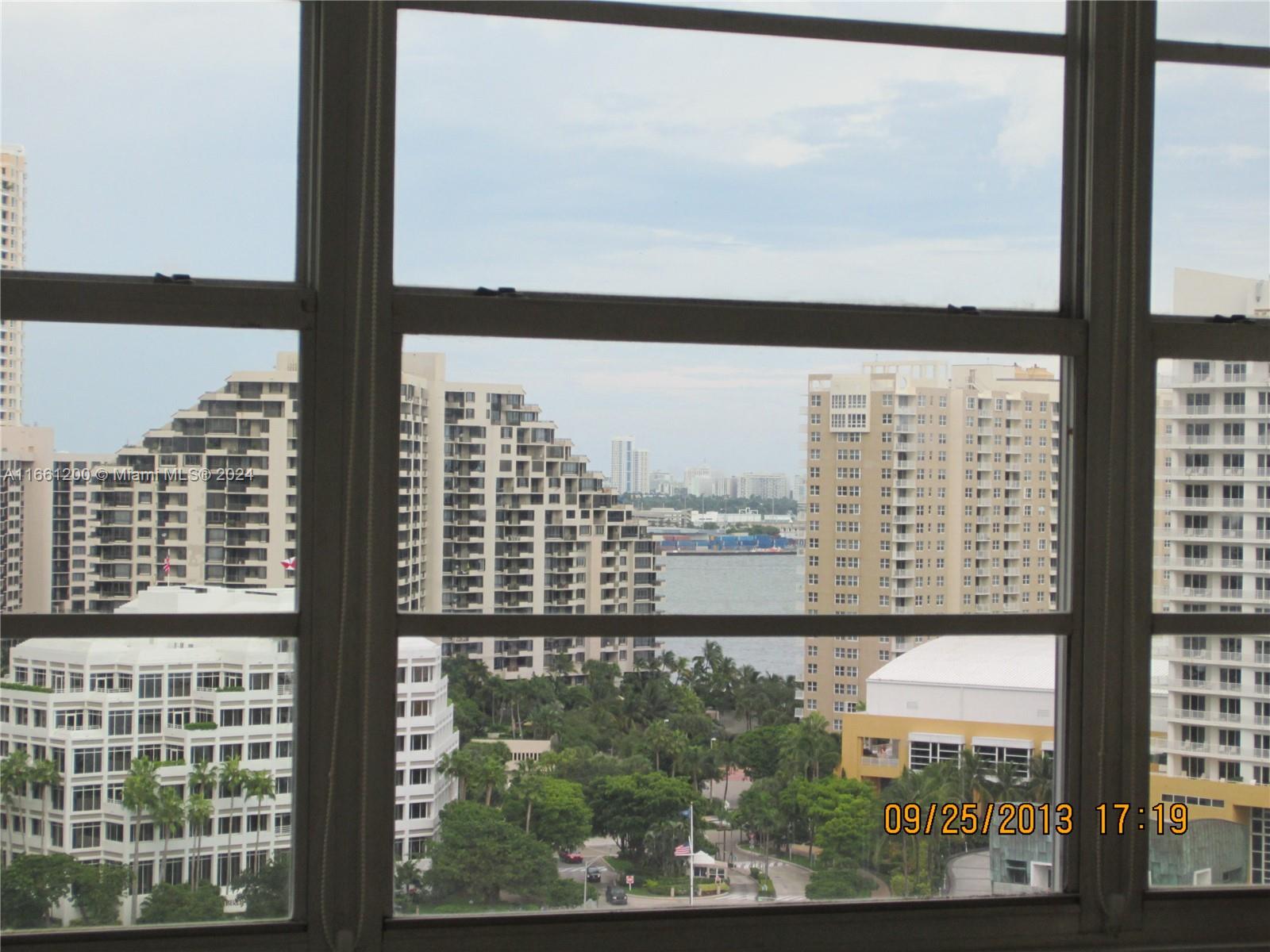 905 Brickell Bay Dr # 1831