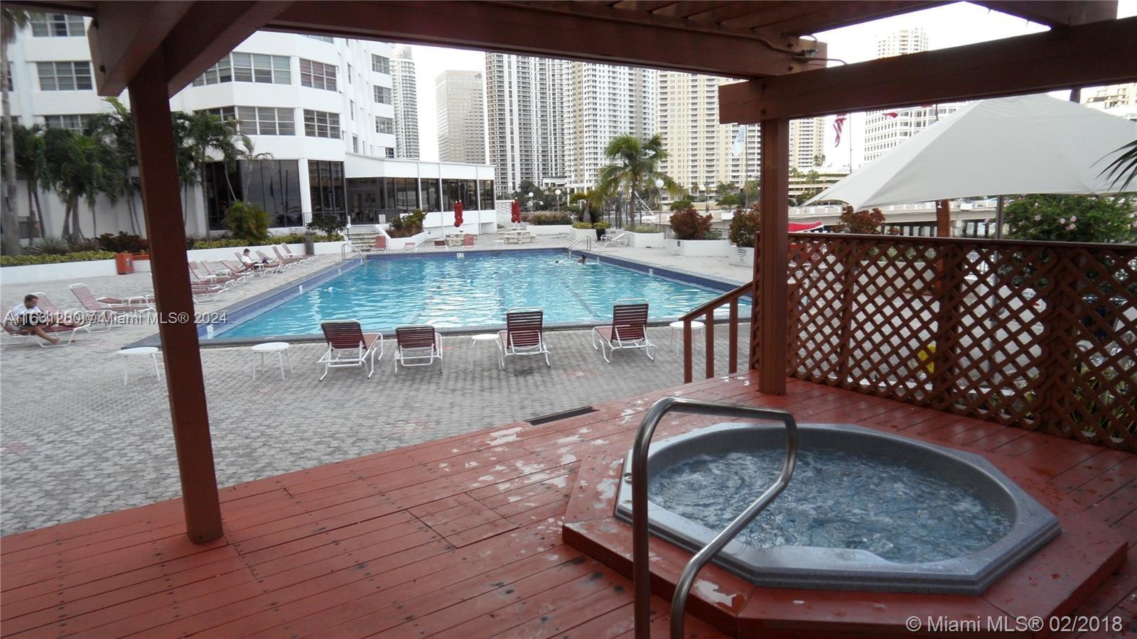 905 Brickell Bay Dr # 1831