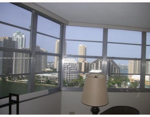 905 Brickell Bay Dr # 1831