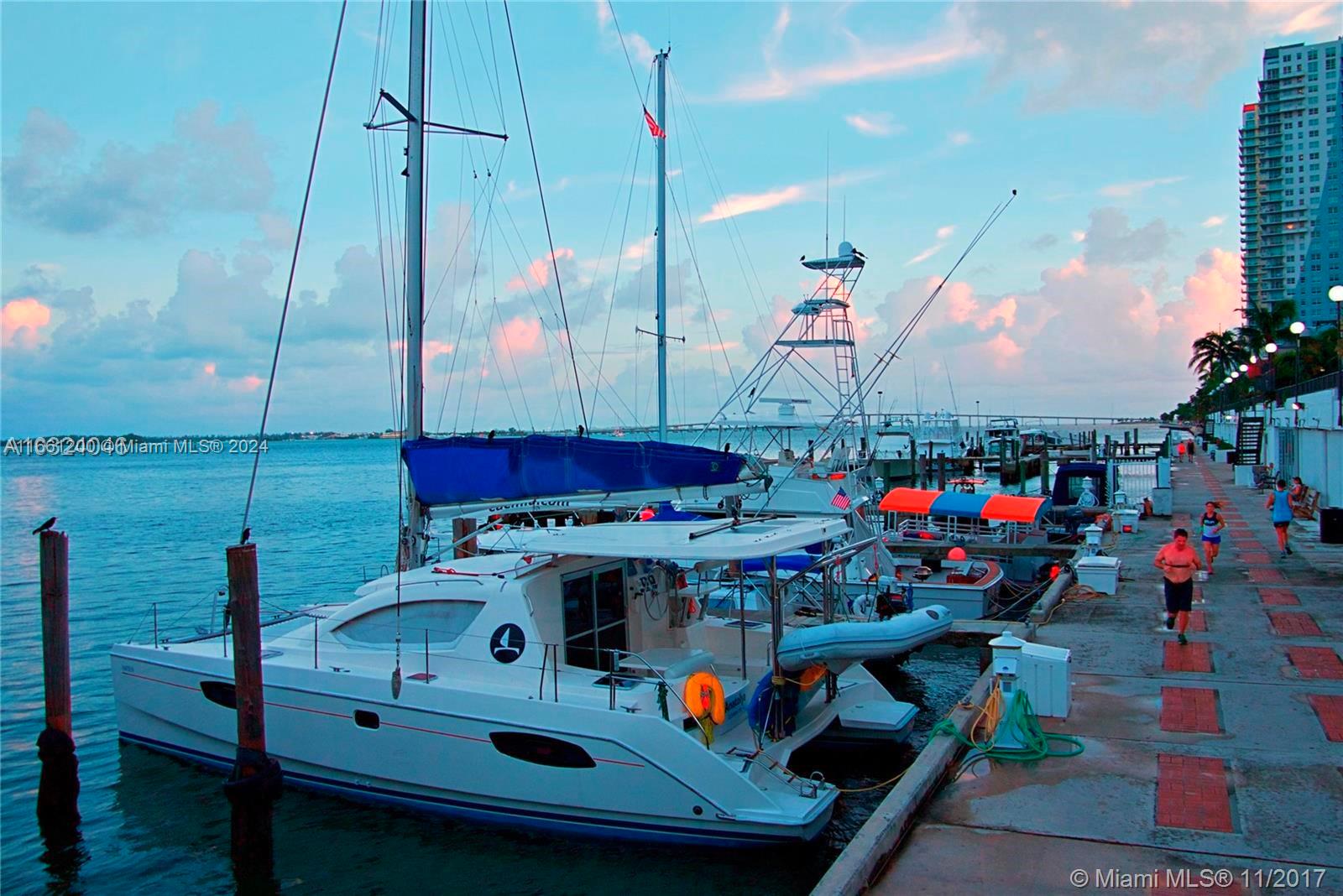 905 Brickell Bay Dr # 1831