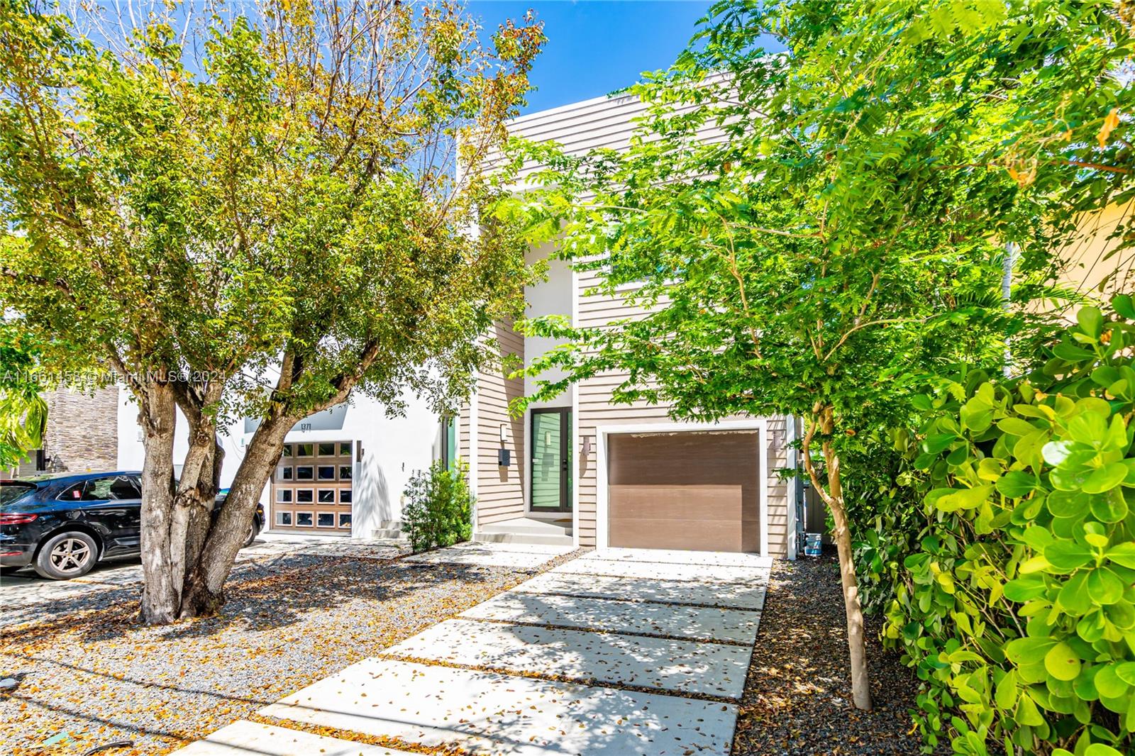 1369 SW 22nd Ter
