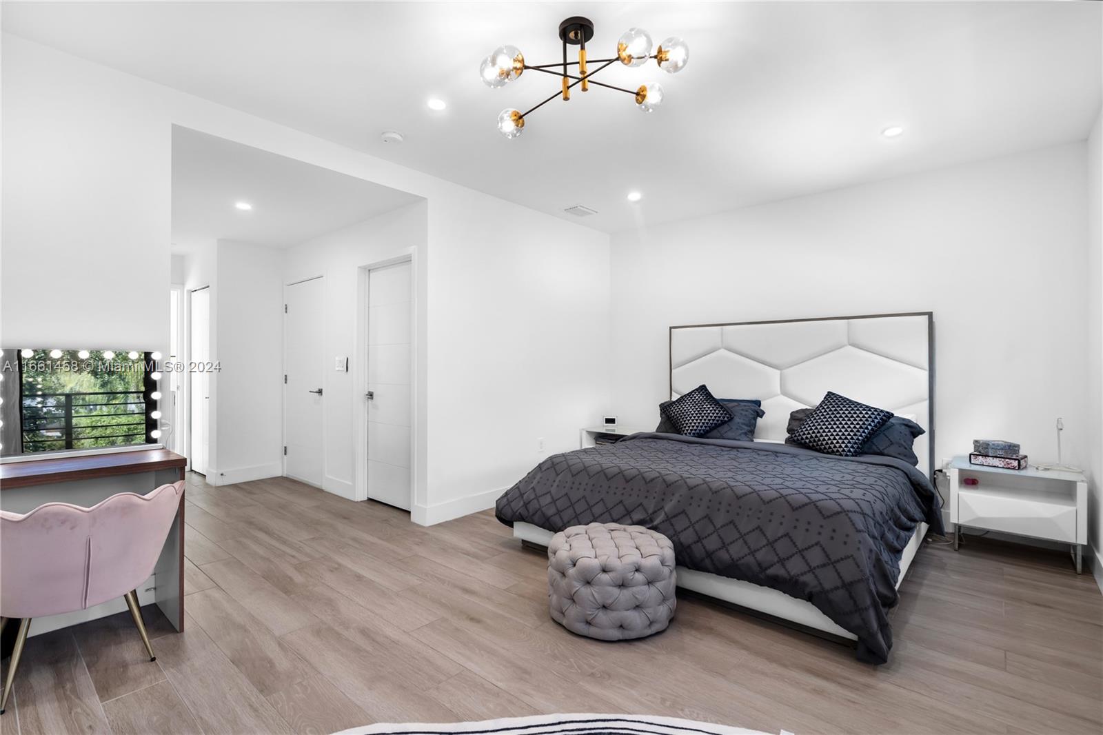 1369 SW 22nd Ter