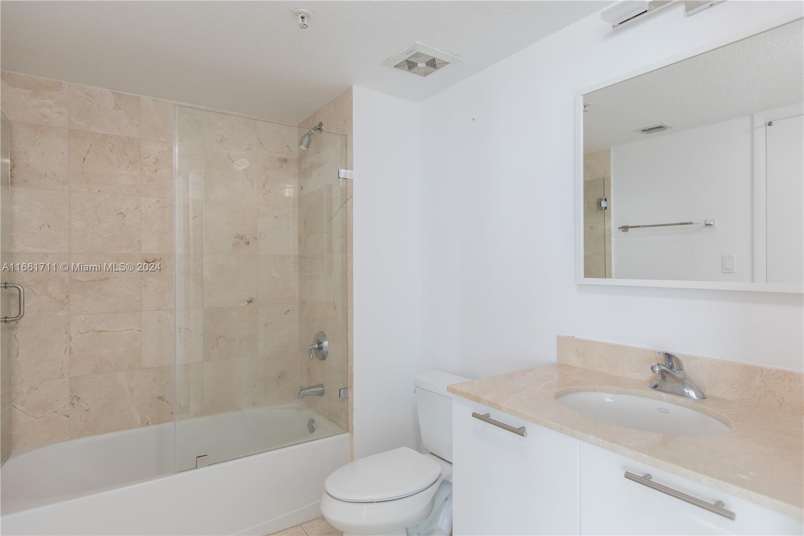 1800 N Bayshore Dr # 2201