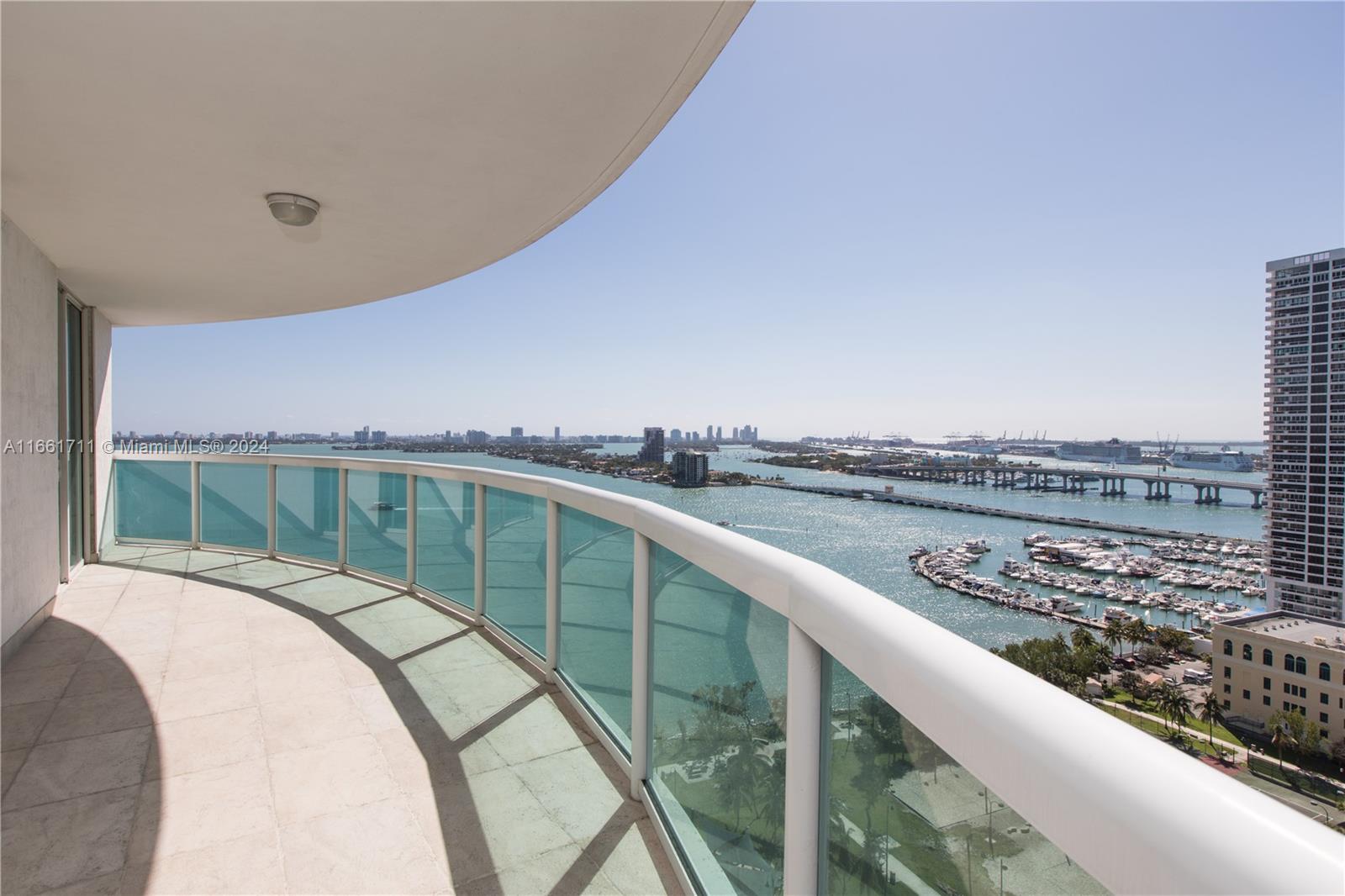 1800 N Bayshore Dr # 2201