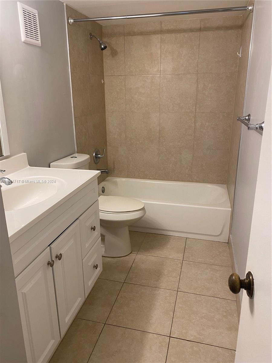 8811 SW 132nd Pl Unit: 309CW