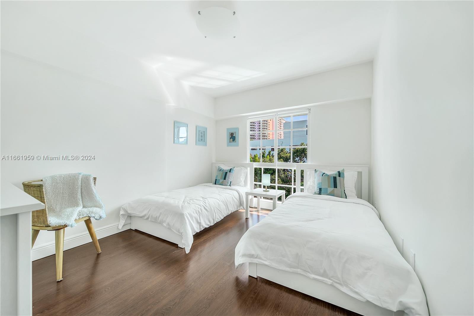 290 Sunrise Dr # K Unit: 3-K