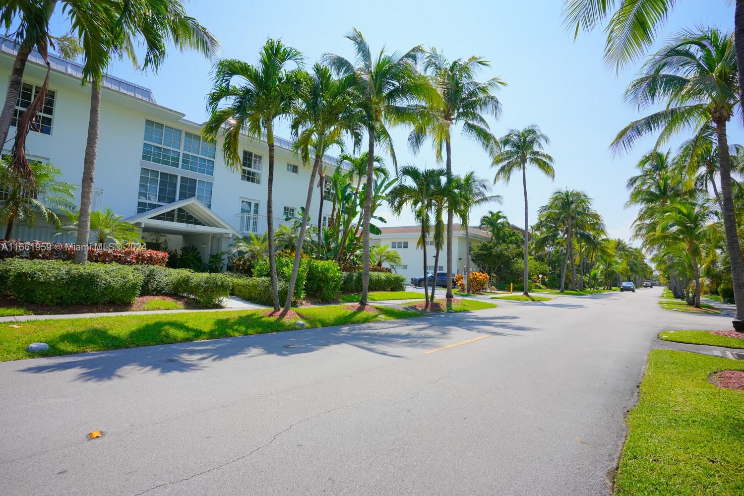 290 Sunrise Dr # K Unit: 3-K