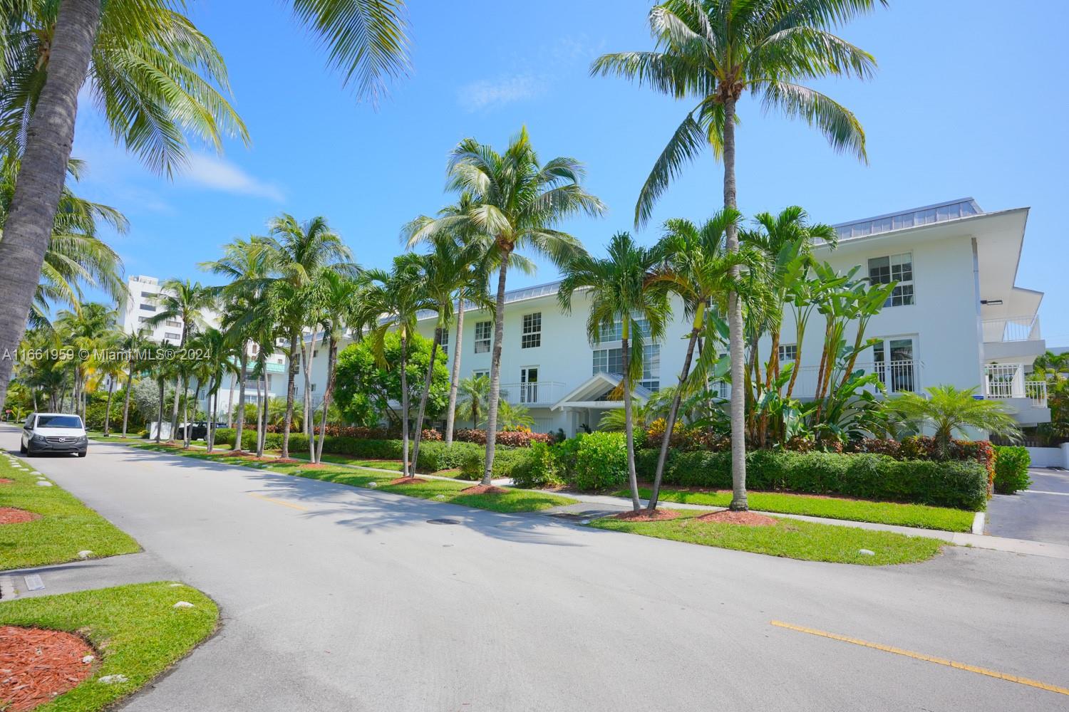 290 Sunrise Dr # K Unit: 3-K