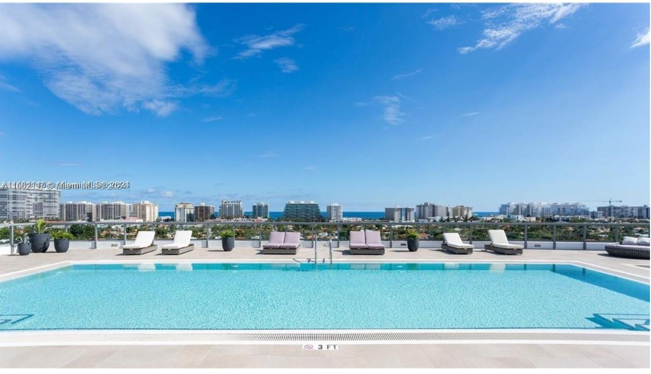 9261 E Bay Harbor Dr # 302