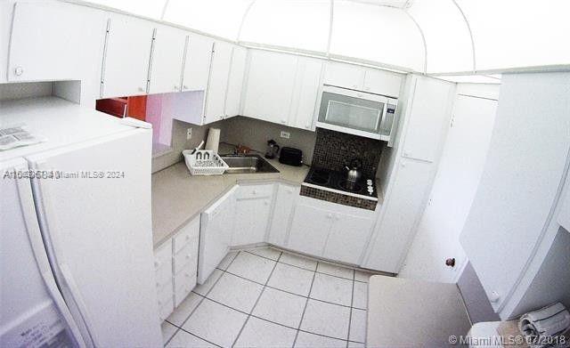 5601 Collins Ave # 523
