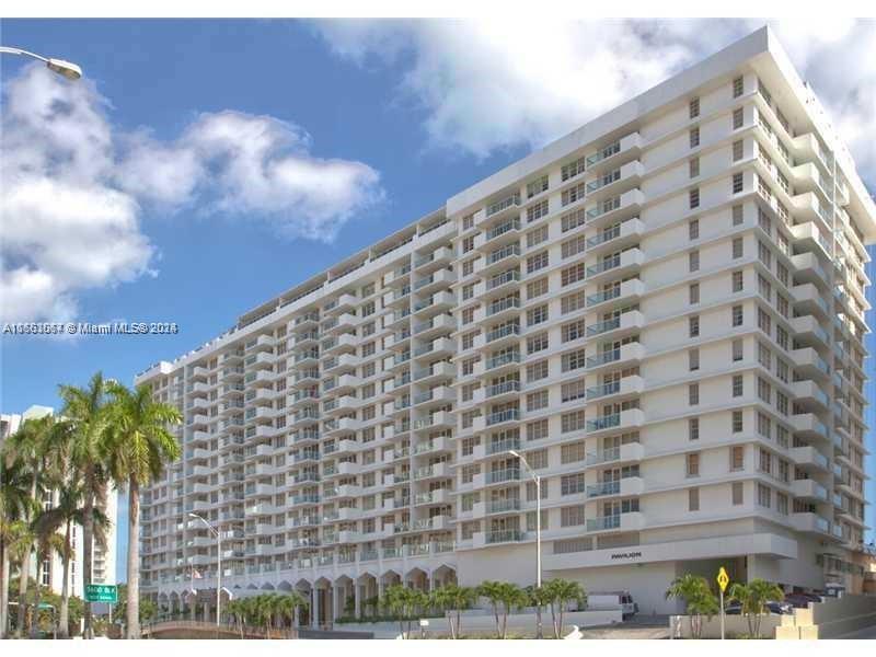 5601 Collins Ave # 523