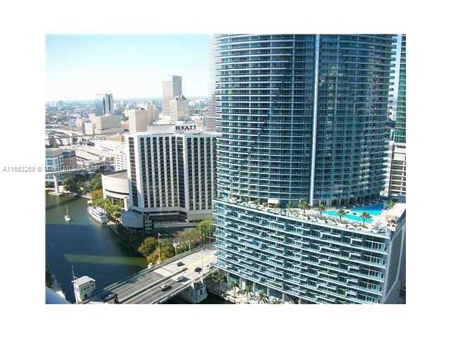 475 Brickell Ave # 3210