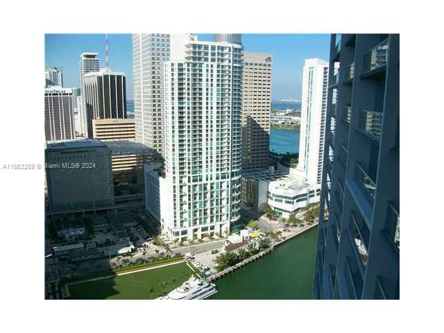 475 Brickell Ave # 3210