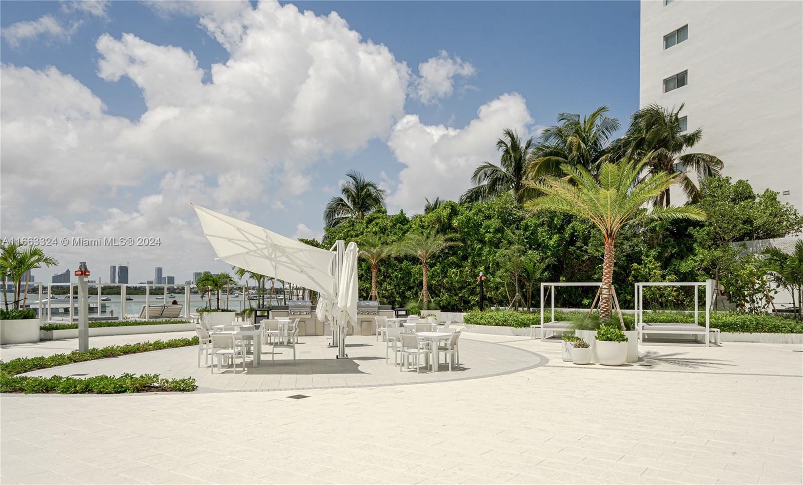 1000 West Ave # 501