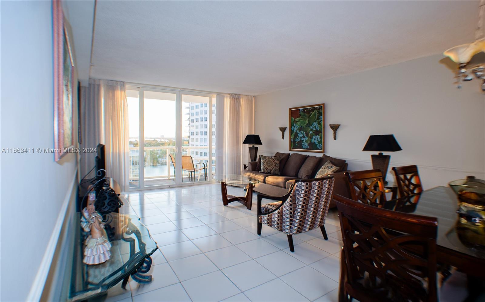 5601 Collins Ave # 1123