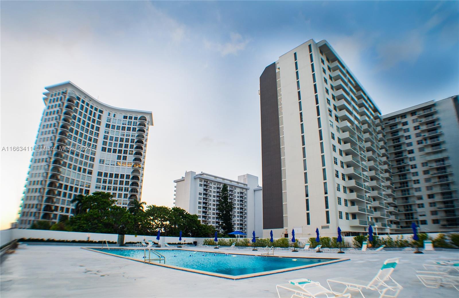 5601 Collins Ave # 1123