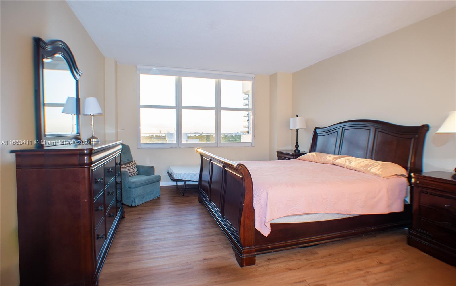 5601 Collins Ave # 1123