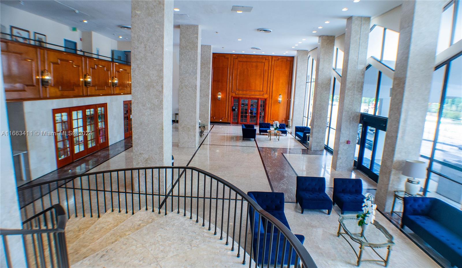 5601 Collins Ave # 1123